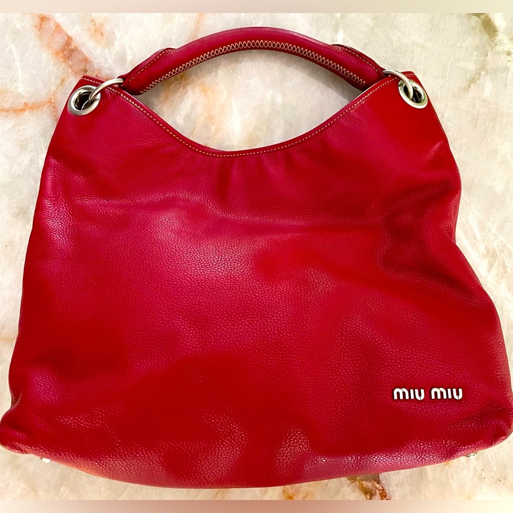 Brilliant Red Miu Miu Sacca 100% authentic